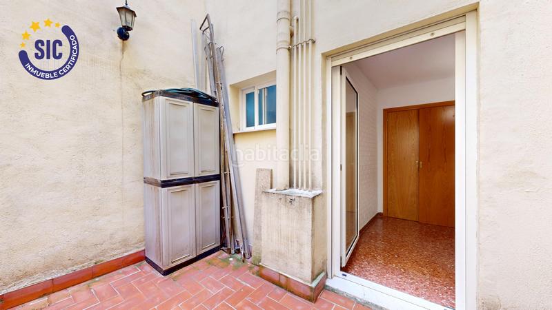 Foto 973abf17-d0ff-47e5-8916-6c44c5d7b29d. Pis amb calefacció aparcament a Zona Calle Valencia Torrent