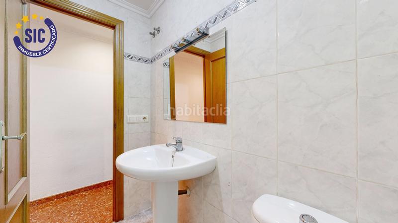 Foto f4a678c0-166a-44fa-8492-5124ba6edcd3. Pis amb calefacció aparcament a Zona Calle Valencia Torrent