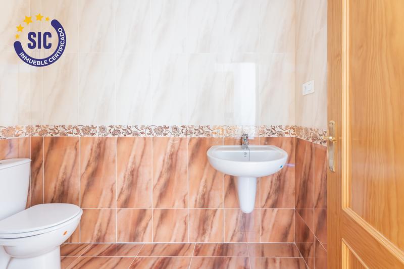 Foto c9e3090a-e4f1-4af9-bf58-e9b7f2de903e. Maison jumelée avec parking dans Hontecillas