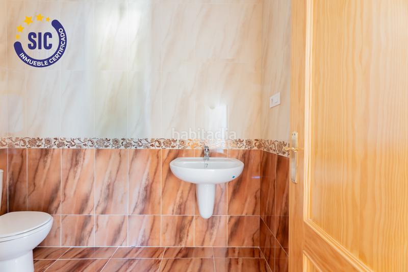 Foto 32232dd9-b62d-4cb9-9ec0-58f77b4fd4e6. Maison jumelée avec parking dans Hontecillas