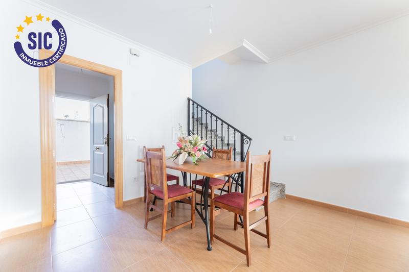 Foto b77694e5-6234-47ef-a615-3d0de0b51f75. Maison jumelée avec parking dans Hontecillas