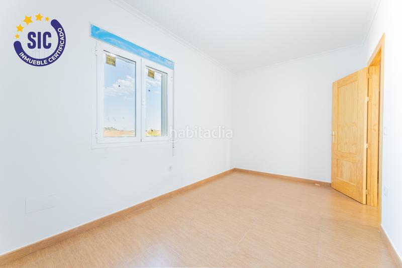 Foto bc28a628-b7d0-42a2-98e8-f3b629e2260d. Maison jumelée avec parking dans Hontecillas