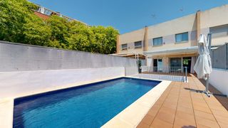 Alquiler Casa adosada  Torrent - cl comare pilar marti hdez. Magnífico adosado unifamiliar con piscina privada