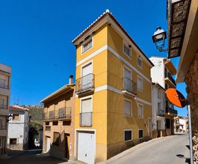 House  Torás - cl antonio ponz. Haz realidad la casa de tus sueños en la localidad de torás!! ob
