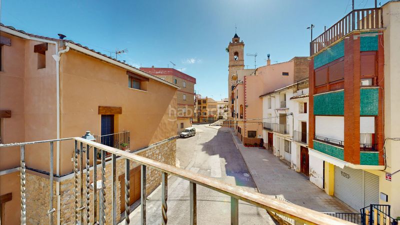 Foto 4c376d62-2b19-4cd5-8b68-f59f514b6d95. Casa amb aparcament a Torás