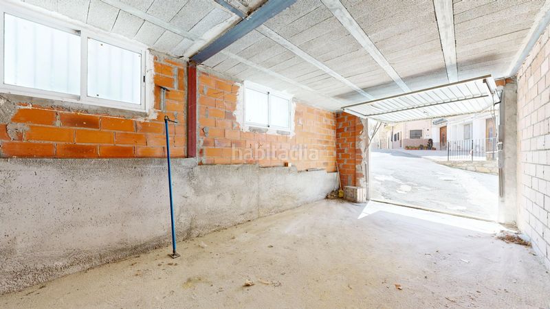 Foto 6a7c822d-9b3f-4345-aae2-bdb479a5da97. Casa amb aparcament a Torás