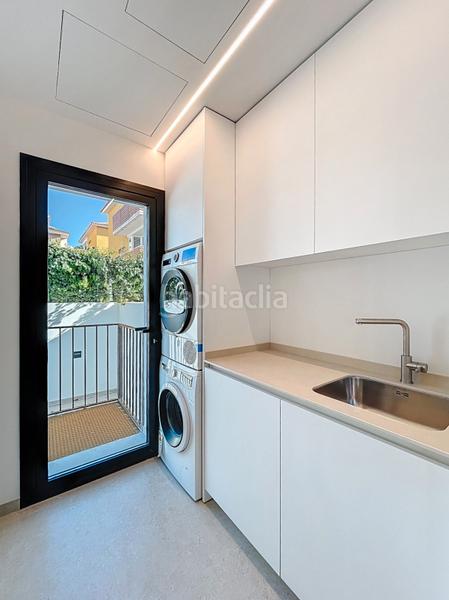 Foto 5e835446-a7b6-4c5a-9973-323c830c35e3. Chalet mit heizung parking pool in L´Albir Alfàs del Pi (l´)