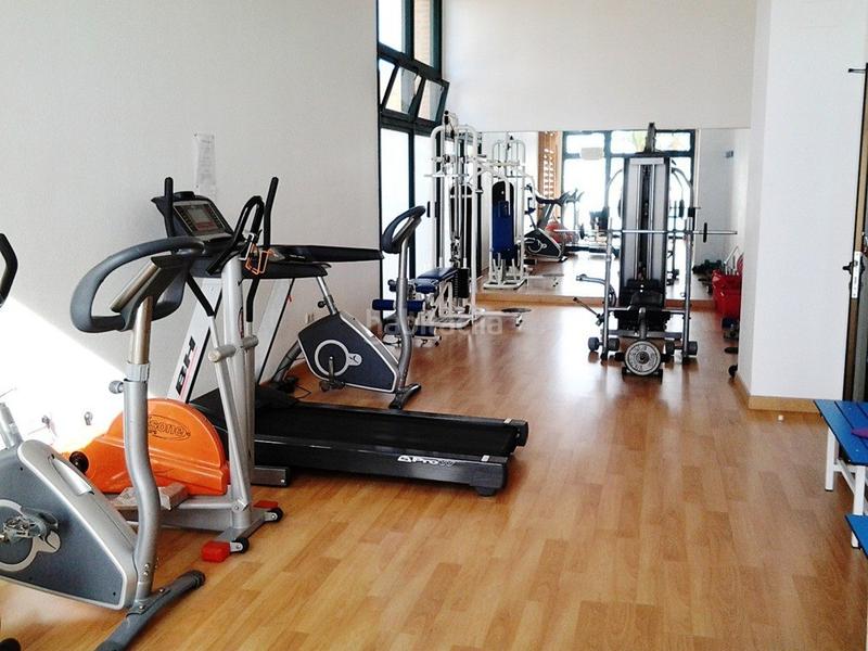 Foto 5f667ad1-5316-4c84-b493-a350a2883a84. Appartamento con parcheggio piscina in Playa Levante Benidorm