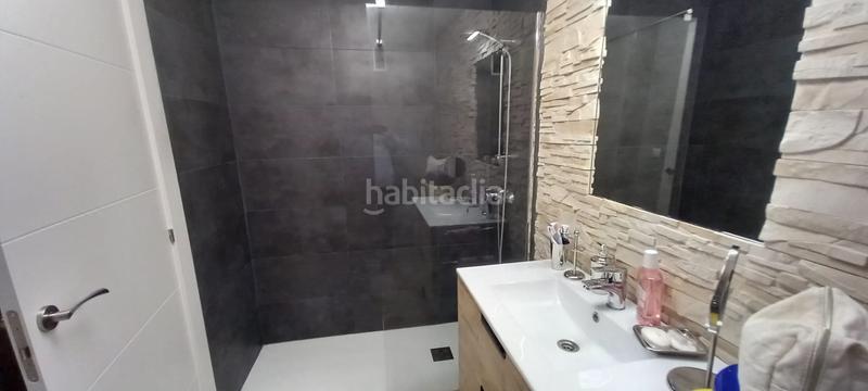Foto e22f1f43-69e9-4a83-b196-e6d95d2a55d8. Appartamento con parcheggio piscina in Playa Levante Benidorm