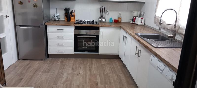 Foto ef1bf541-d18a-474a-af24-6f445931d268. Appartamento con parcheggio piscina in Playa Levante Benidorm