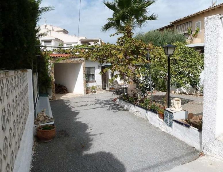 Foto 7b60f392-ac64-407c-8b12-65d88bf82013. Chalet avec piscine dans L´Albir Alfàs del Pi (l´)