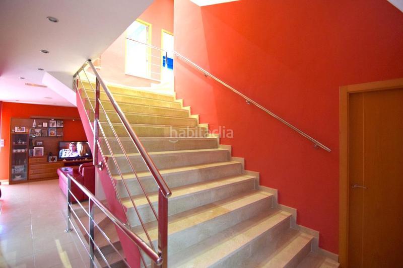 Foto d37d819b-b872-4dc2-844d-8bbb9fd01470. Chalet con parcheggio piscina in Finestrat pueblo Finestrat