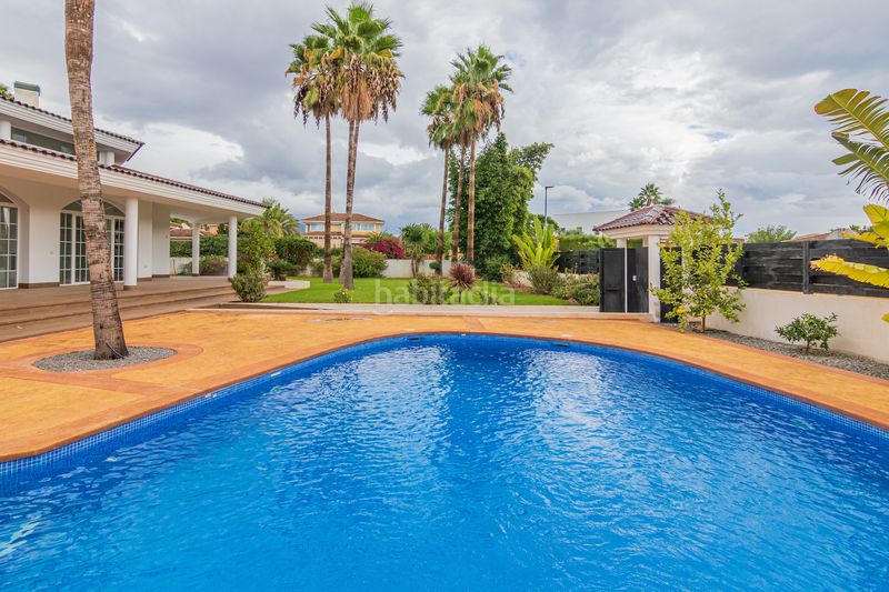 Foto 4bc58036-7468-4258-a646-ec2799fe2573. Xalet amb calefacció aparcament piscina a Pueblo-Ubanizaciones Alfàs del Pi (l´)