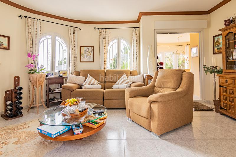 Foto cf7fce84-f19f-4491-94e8-80bc94d46af2. Chalet en La Nucia Pueblo Nucia (la)