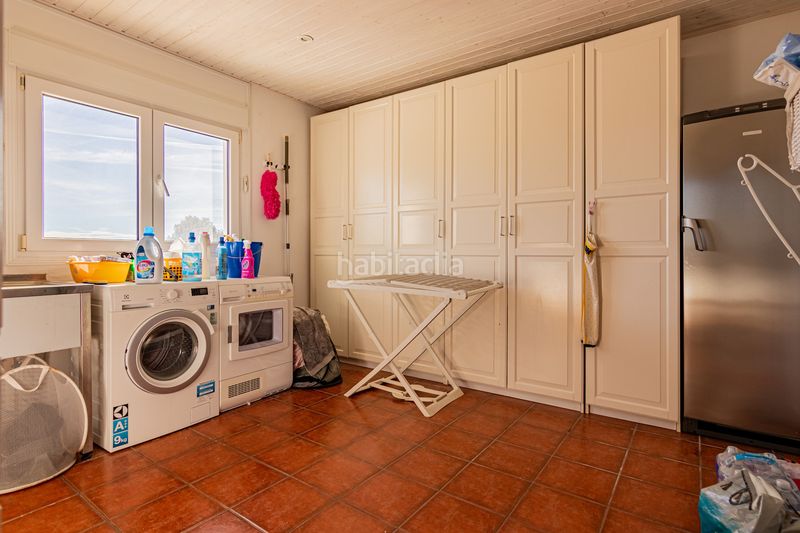 Foto 0e9b10f3-0074-4172-b6e0-8c991bb57a7d. Xalet amb calefacció aparcament piscina a La Nucia Pueblo Nucia (la)