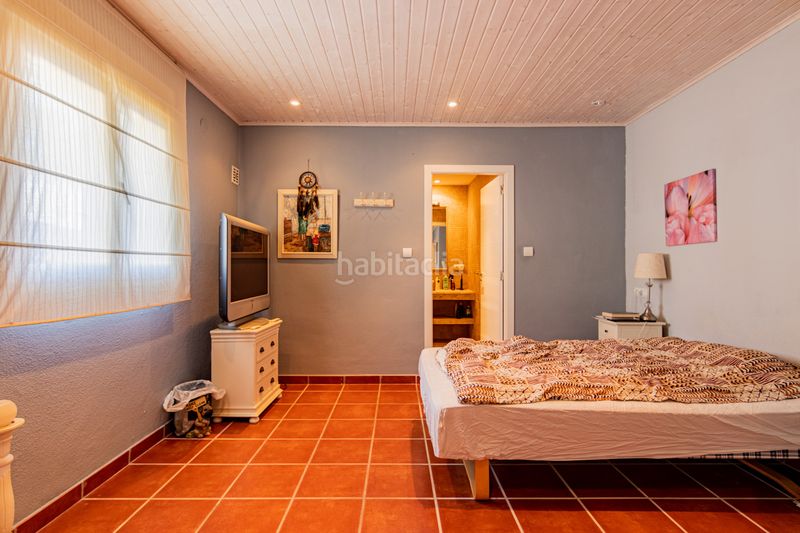 Foto 7bcddb12-153d-4c6b-9caf-4726208c12f1. Xalet amb calefacció aparcament piscina a La Nucia Pueblo Nucia (la)