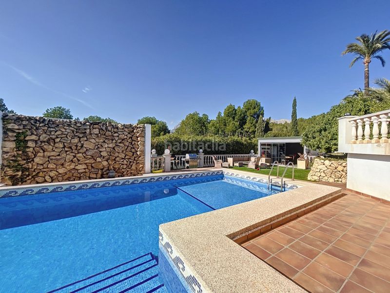 Foto c047f668-8f0a-4024-beb0-e1fca57121ee. Xalet amb calefacció aparcament piscina a La Nucia Pueblo Nucia (la)
