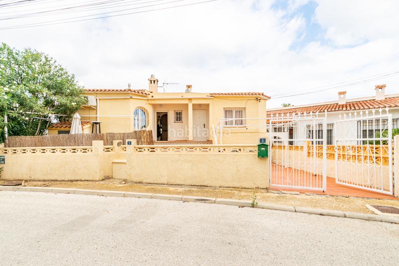 Foto d2e9958f-a5c5-4289-a28e-2329ad352023. Chalet en La Nucia Pueblo Nucia (la)