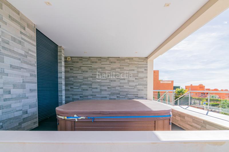 Foto f0e99383-76a5-48c9-901a-5e6aeeb98a8b. Chalet avec chauffage parking piscine dans Altea la vella Altea