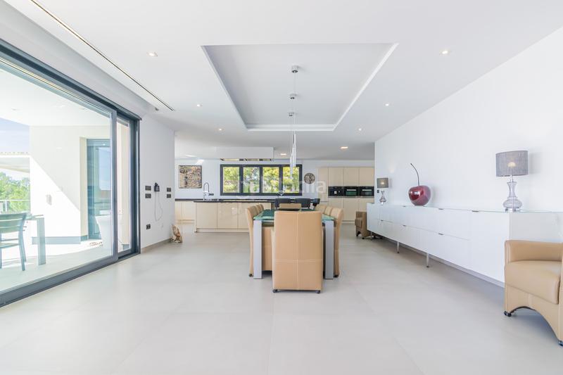 Foto 8e75900d-db62-400a-a273-73a604e84724. Xalet amb calefacció aparcament piscina a Altea la vella Altea