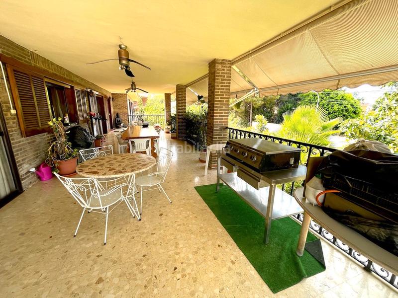 Foto 3d5eba27-7c47-4bbc-b8fc-b21e804b87d8. Chalet with parking pool in Levante Alto Benidorm