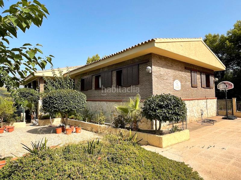 Foto fc706853-fb23-40f6-a89a-f8b614764083. Chalet en Levante Alto Benidorm