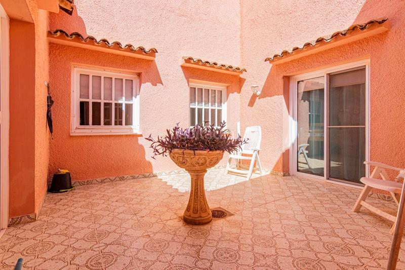 Foto 377b0aee-e8e0-4a8f-9bd0-d8e71e9e99e0. Xalet amb calefacció aparcament piscina a L´Albir Alfàs del Pi (l´)