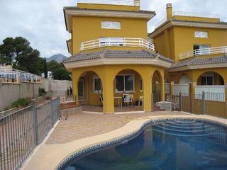 Chalet in Pueblo-Ubanizaciones