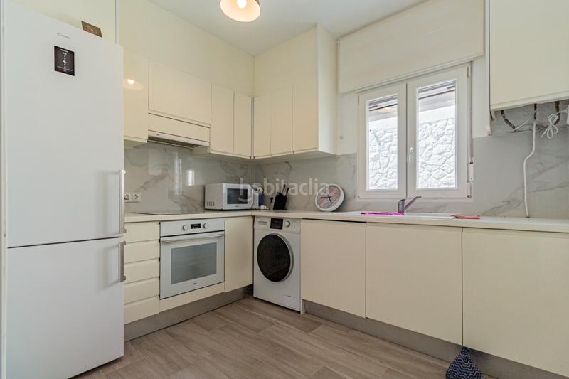 Foto 614b1dc1-b110-4a41-bd79-7d3ab5c0a490. Chalet mit heizung parking pool in Altea ciudad Altea