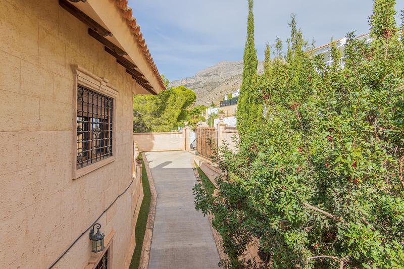 Foto b164437b-e8e5-4b7a-bfe7-4a19f1bf98d4. Chalet en Altea la vella Altea