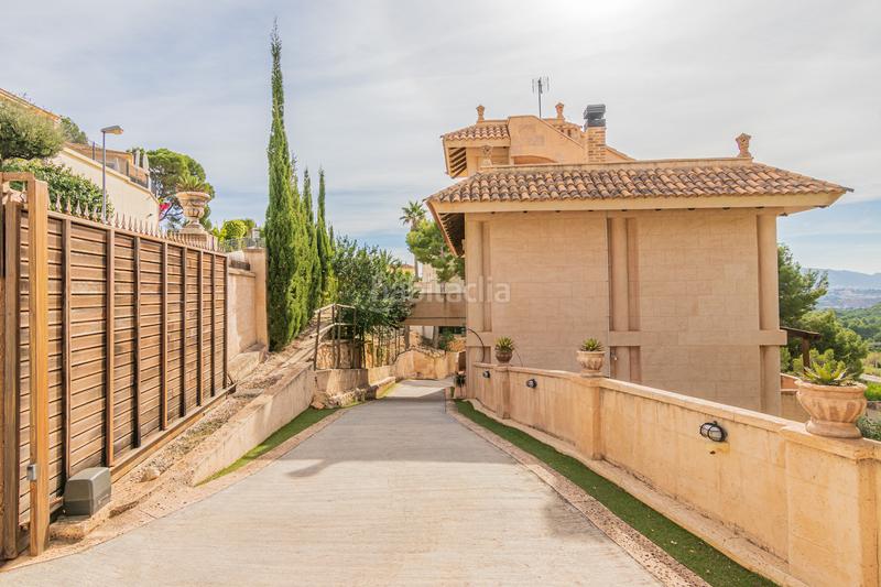 Foto 05ae901b-9cf9-43f2-94b8-8d2aa1311af1. Xalet amb calefacció aparcament piscina a Altea la vella Altea