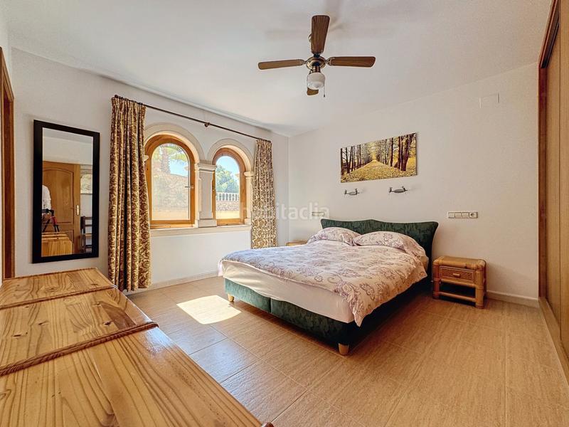 Foto a67666c3-a73c-4030-8b1e-edd5077fd4dc. Chalet mit parking pool in Altea ciudad Altea