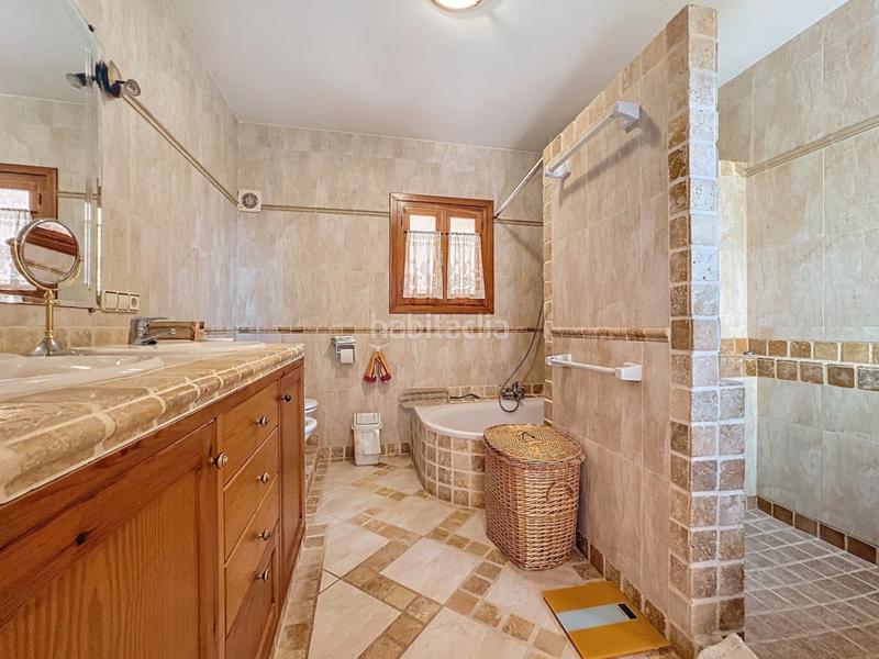 Foto 21ae19de-1864-4621-8913-4baa55c35b00. Chalet with parking pool in Altea ciudad Altea