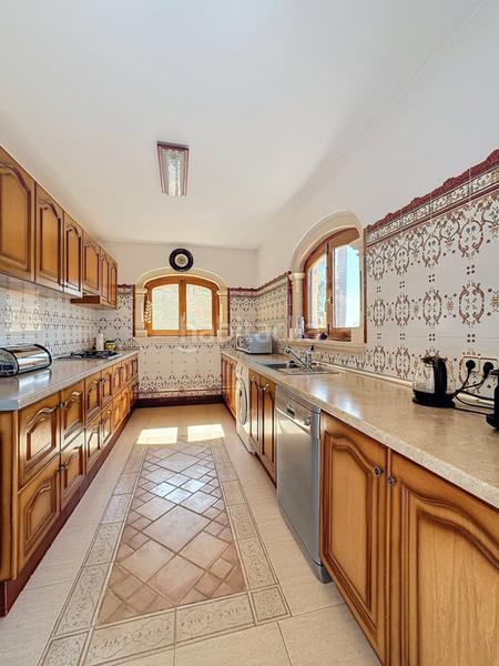 Foto 83bc649c-16dc-42cc-b255-5df7af6c5af7. Chalet with parking pool in Altea ciudad Altea