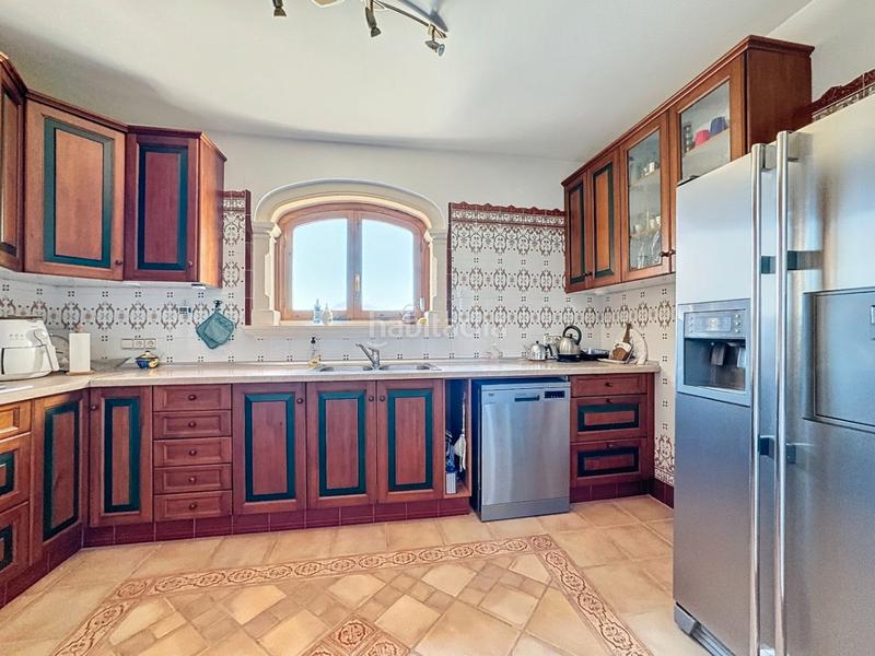 Foto b98c12b8-8cc1-454f-86db-2618aa3c8a15. Chalet avec parking piscine dans Altea ciudad Altea