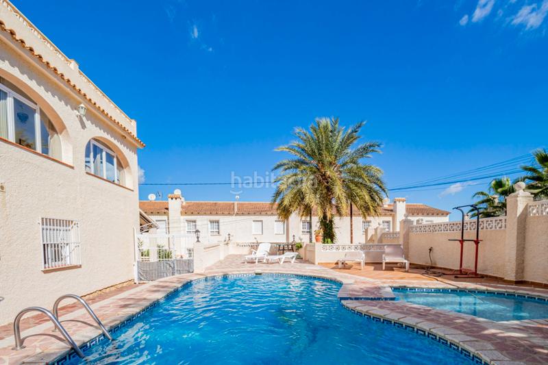 Foto 2ae80cc1-0232-4f72-86c1-c10b43527194. Chalet with heating parking pool in L´Albir Alfàs del Pi (l´)