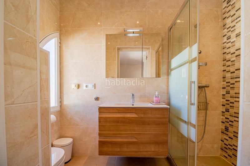 Foto 4c4b0413-2ff8-409e-9409-9ab0ae4032c7. Chalet con riscaldamento parcheggio piscina in L´Albir Alfàs del Pi (l´)