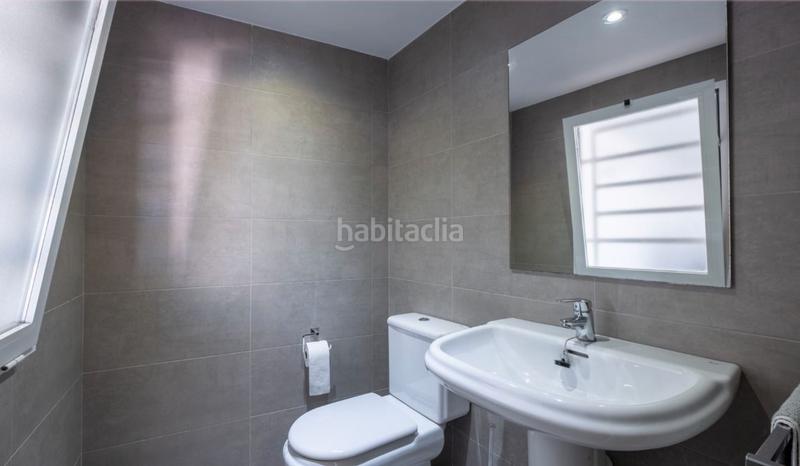 Foto 732a3421-aa19-4cb0-abec-ae46eb5b5f18. Casa adosada en Pueblo-Ubanizaciones Alfàs del Pi (l´)