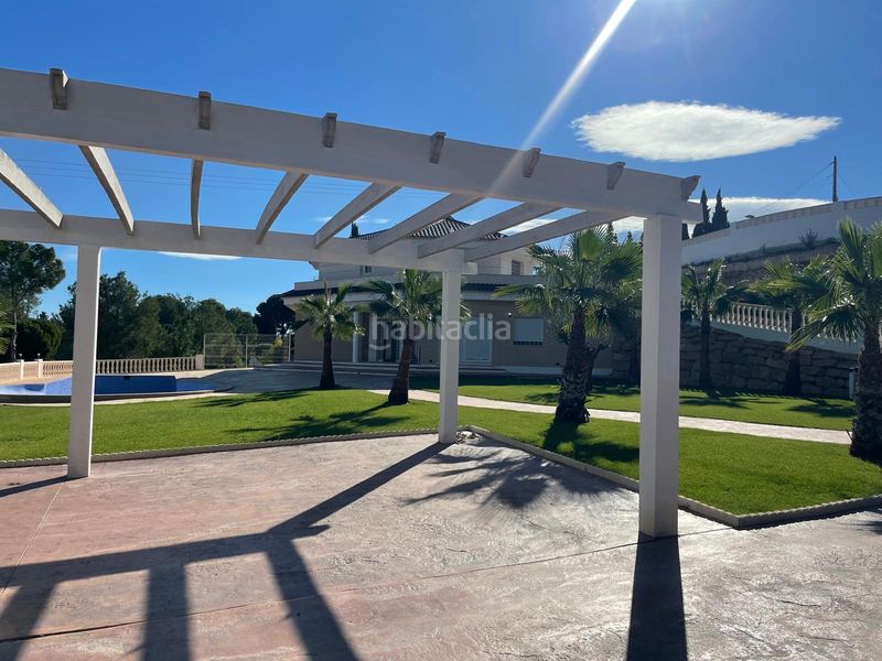 Foto 6f58ad9c-7541-43e5-bd99-94960c9ee7c7. Chalet en La Nucia Pueblo Nucia (la)