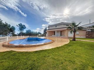 Chalet en La Nucia Pueblo