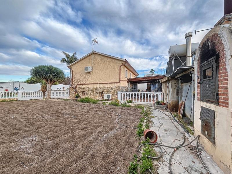 Foto cbec6b3b-3ef0-4eb1-809f-003c2dd27449. Chalet mit heizung parking pool in La Nucia Pueblo Nucia (la)