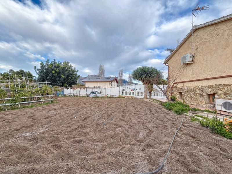 Foto e4b124bf-1362-4072-b19c-eb90fe6e3d68. Chalet mit heizung parking pool in La Nucia Pueblo Nucia (la)