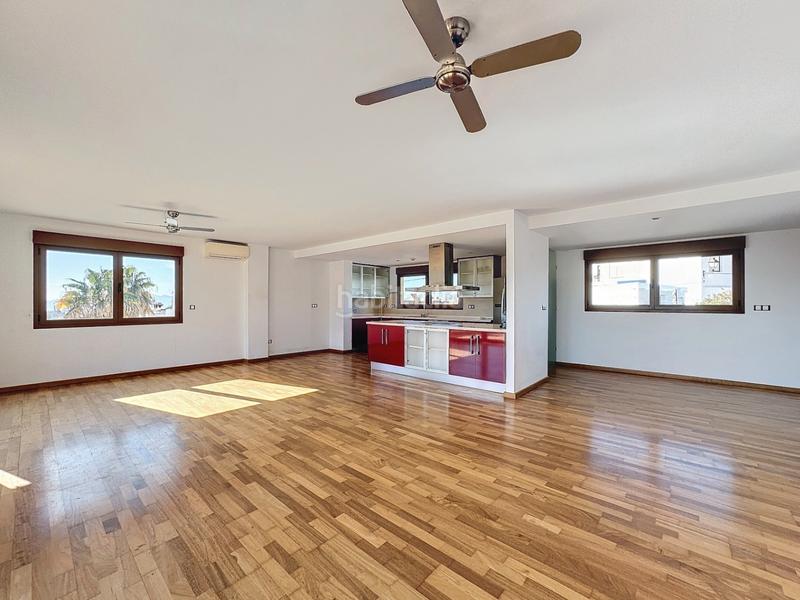 Foto dfef5f52-bd82-4c30-bd0b-bb4abe18fdfb. Appartamento con riscaldamento in Altea ciudad Altea