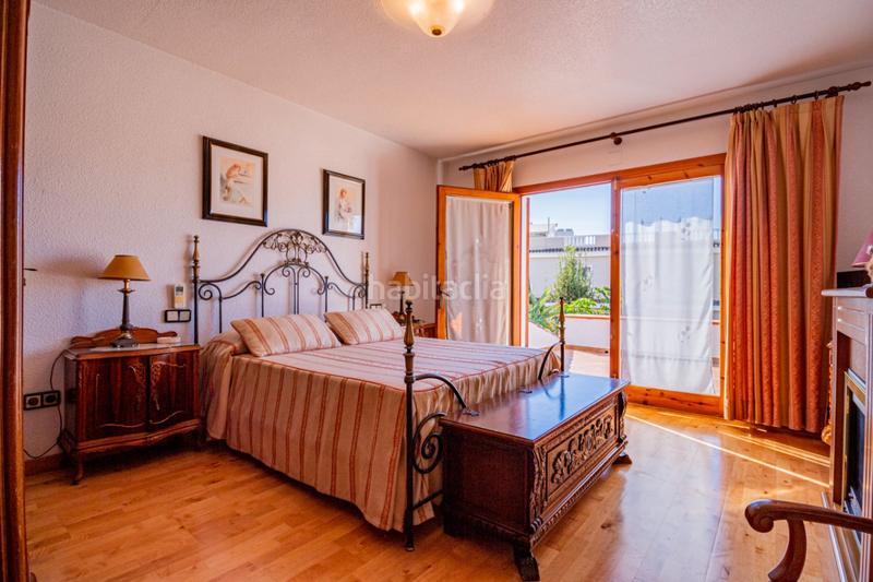 Foto bf8ec356-5cc1-41b5-83e4-f4925636ce2c. Chalet mit heizung parking pool in Levante Alto Benidorm