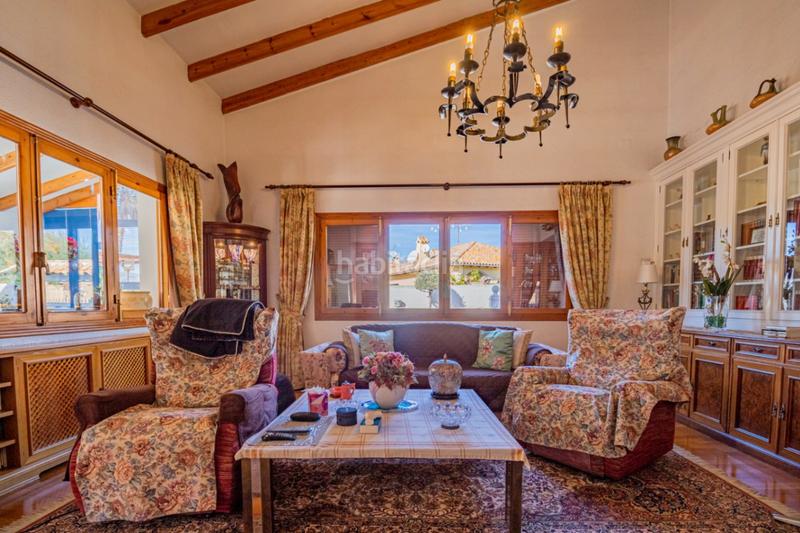 Foto 9ee18478-e0f7-4ff5-8049-c30d15de3ce1. Chalet with heating parking pool in Levante Alto Benidorm