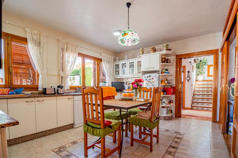 Foto ed7bcd43-c7bf-4681-926e-f9457189321e. Chalet with heating parking pool in Levante Alto Benidorm