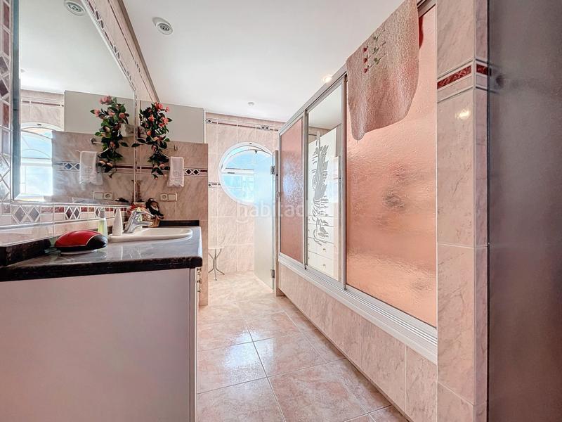 Foto 3c256576-aa30-45eb-b559-a37e3d90a33f. Chalet with heating parking pool in Levante Alto Benidorm