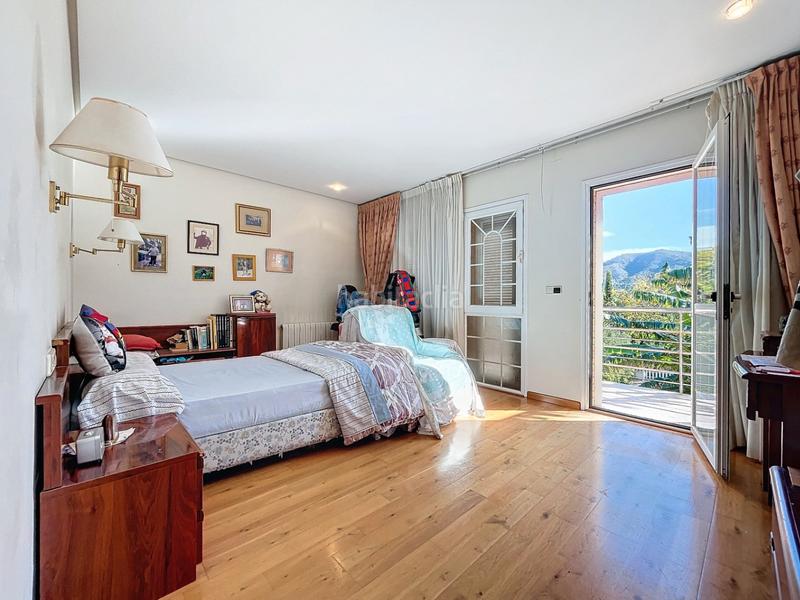 Foto ef0b9a3d-b71d-4a2e-8fed-e0b2e6f9bcda. Xalet amb calefacció aparcament piscina a Levante Alto Benidorm