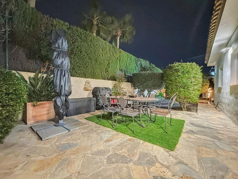 Foto 48c439f0-c508-4c7a-a9e7-3e1ef0818010. Chalet mit parking pool in La Nucia Pueblo Nucia (la)