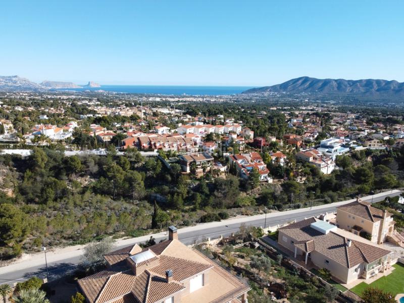 Foto 239f3850-5c24-4681-858c-f14fc0895f41. Chalet avec parking piscine dans La Nucia Pueblo Nucia (la)